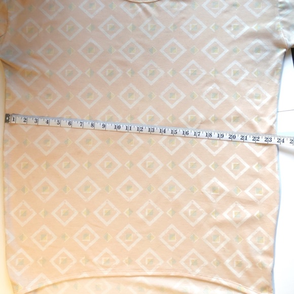 LulaRoe Irma Pink - Picture 3 of 6